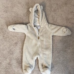 3 month Carter’s snow suit